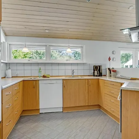 Preciosa Casa En Ulfborg Con Cocina