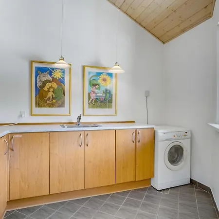 Preciosa Casa En Ulfborg Con Cocina